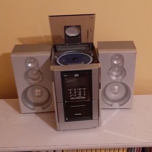 CD player boom box